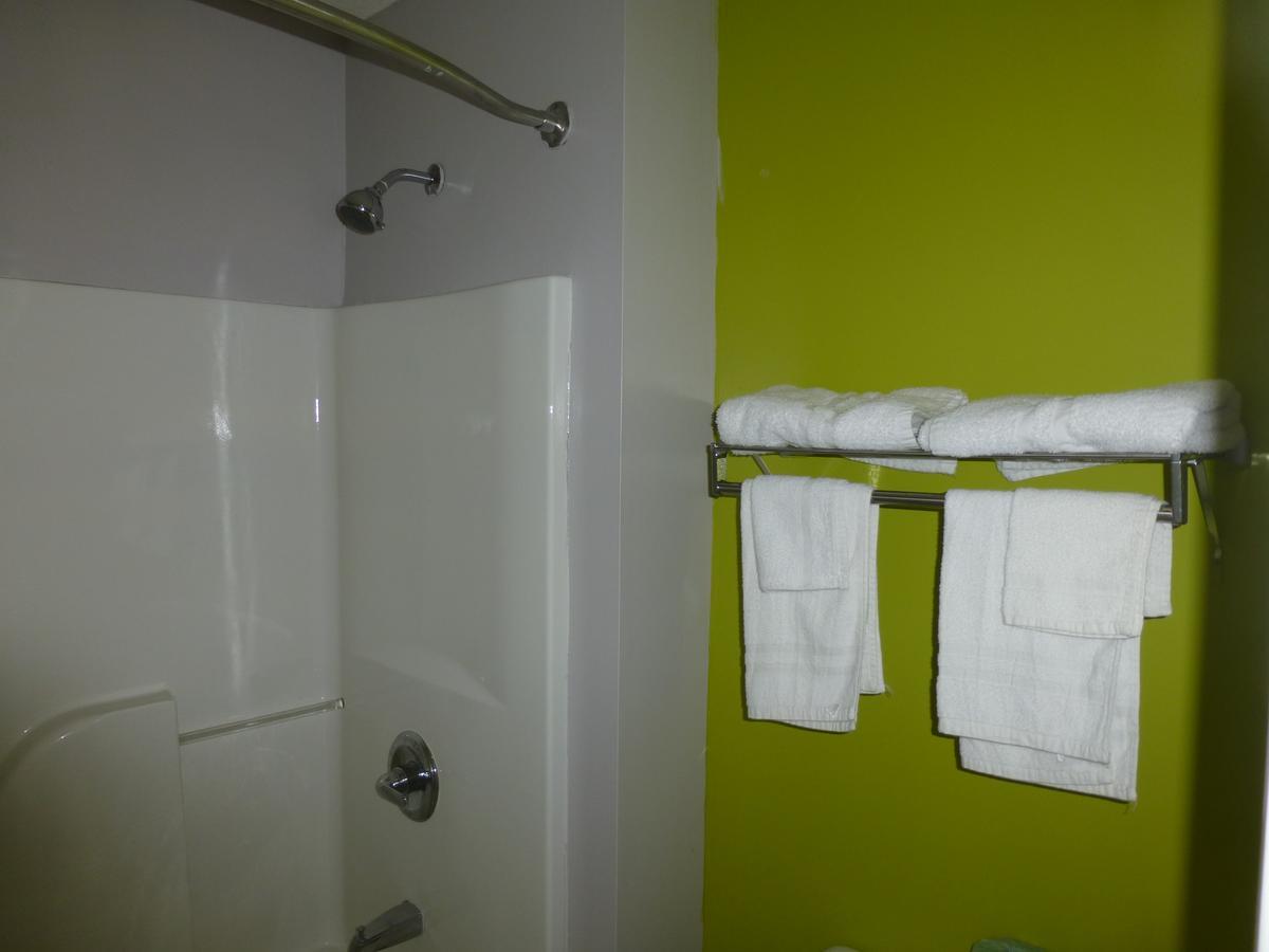Coach Inn - Summerville Екстер'єр фото
