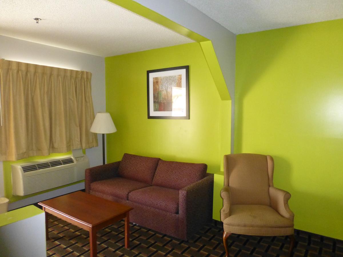 Coach Inn - Summerville Екстер'єр фото