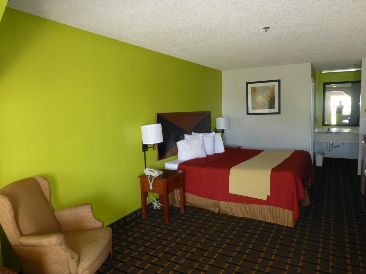 Coach Inn - Summerville Екстер'єр фото