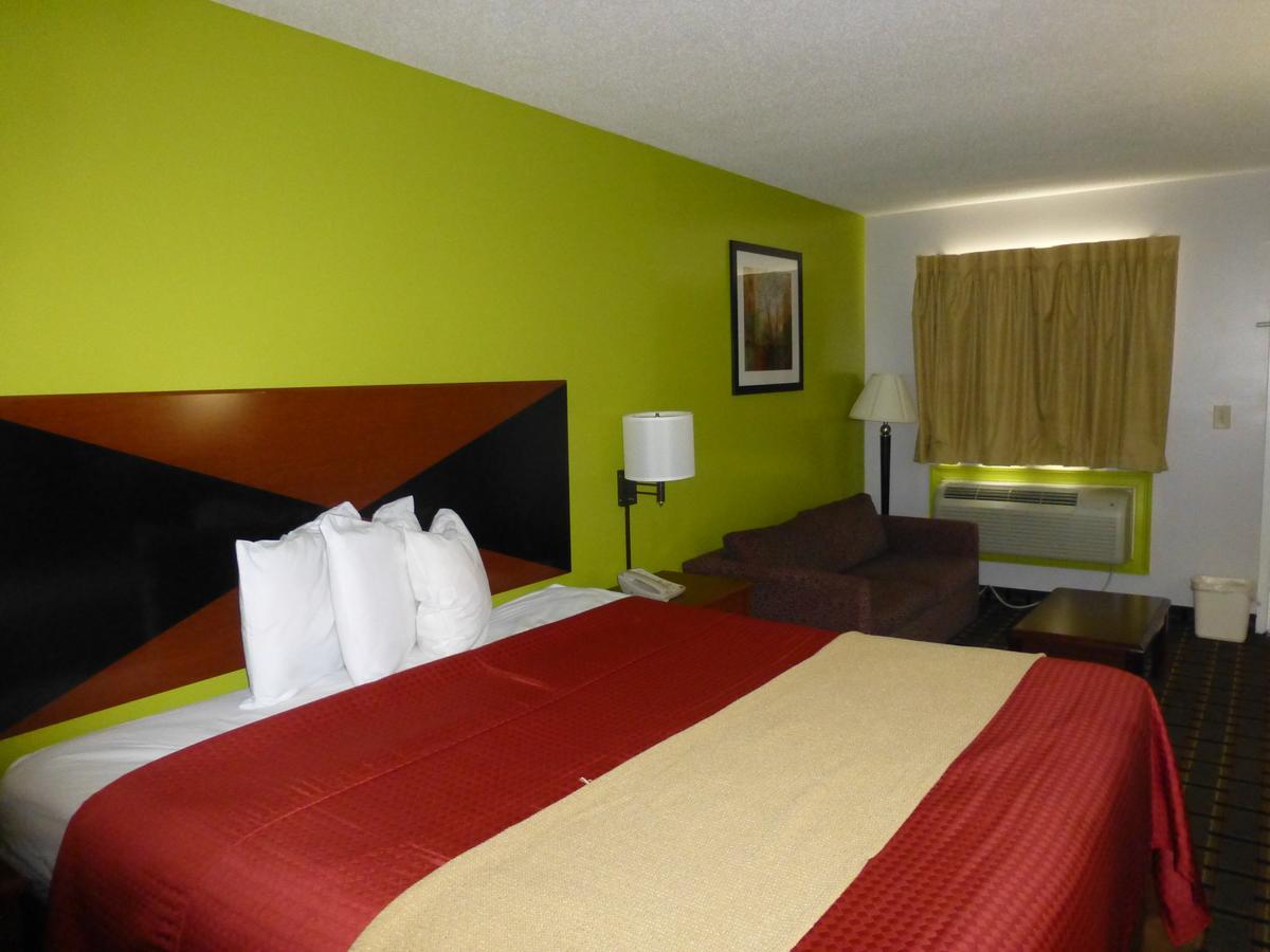 Coach Inn - Summerville Екстер'єр фото