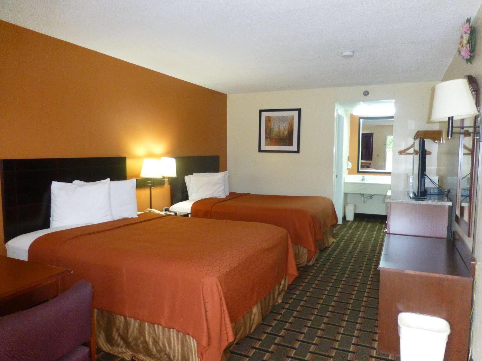 Coach Inn - Summerville Екстер'єр фото
