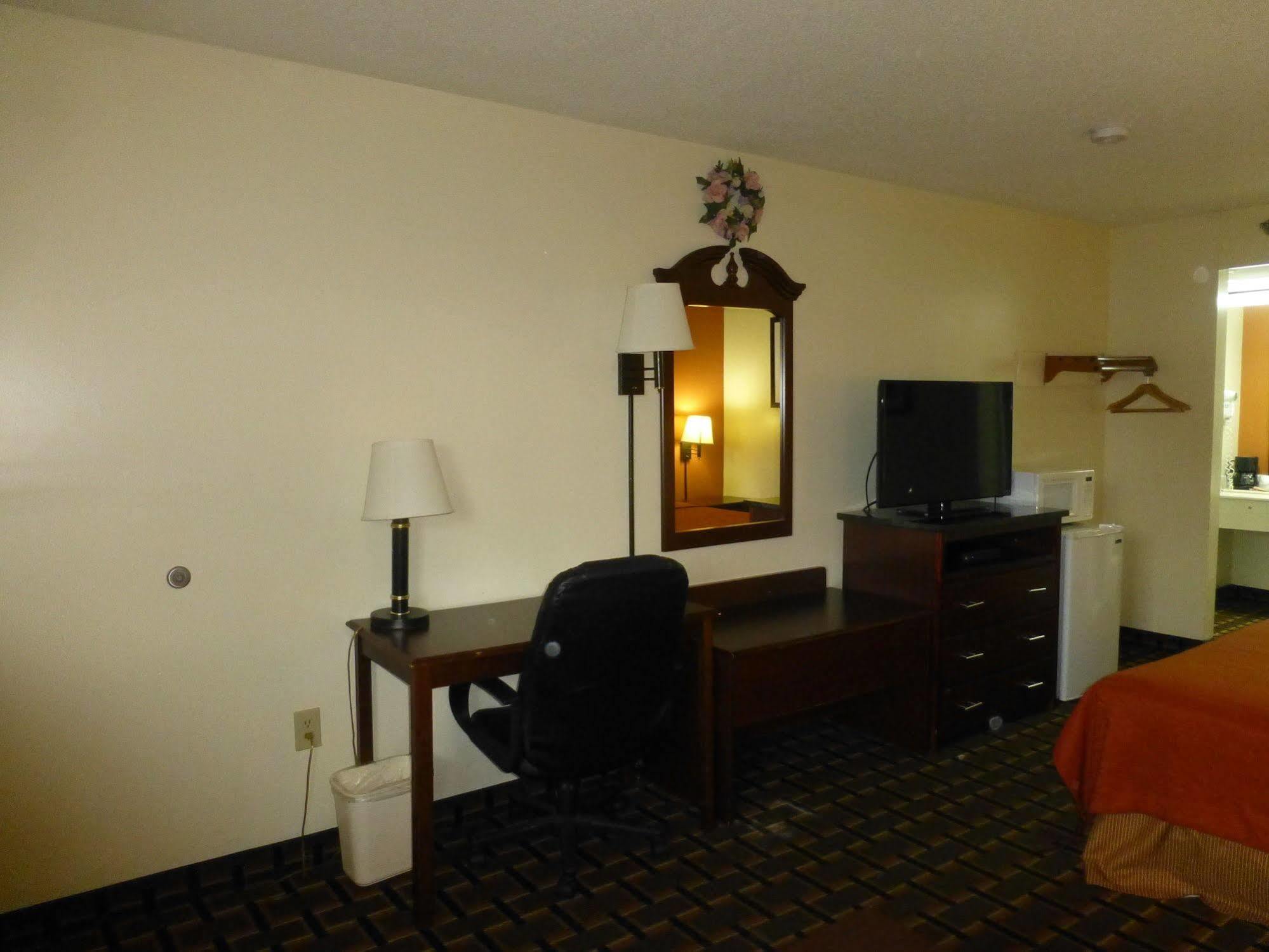Coach Inn - Summerville Екстер'єр фото