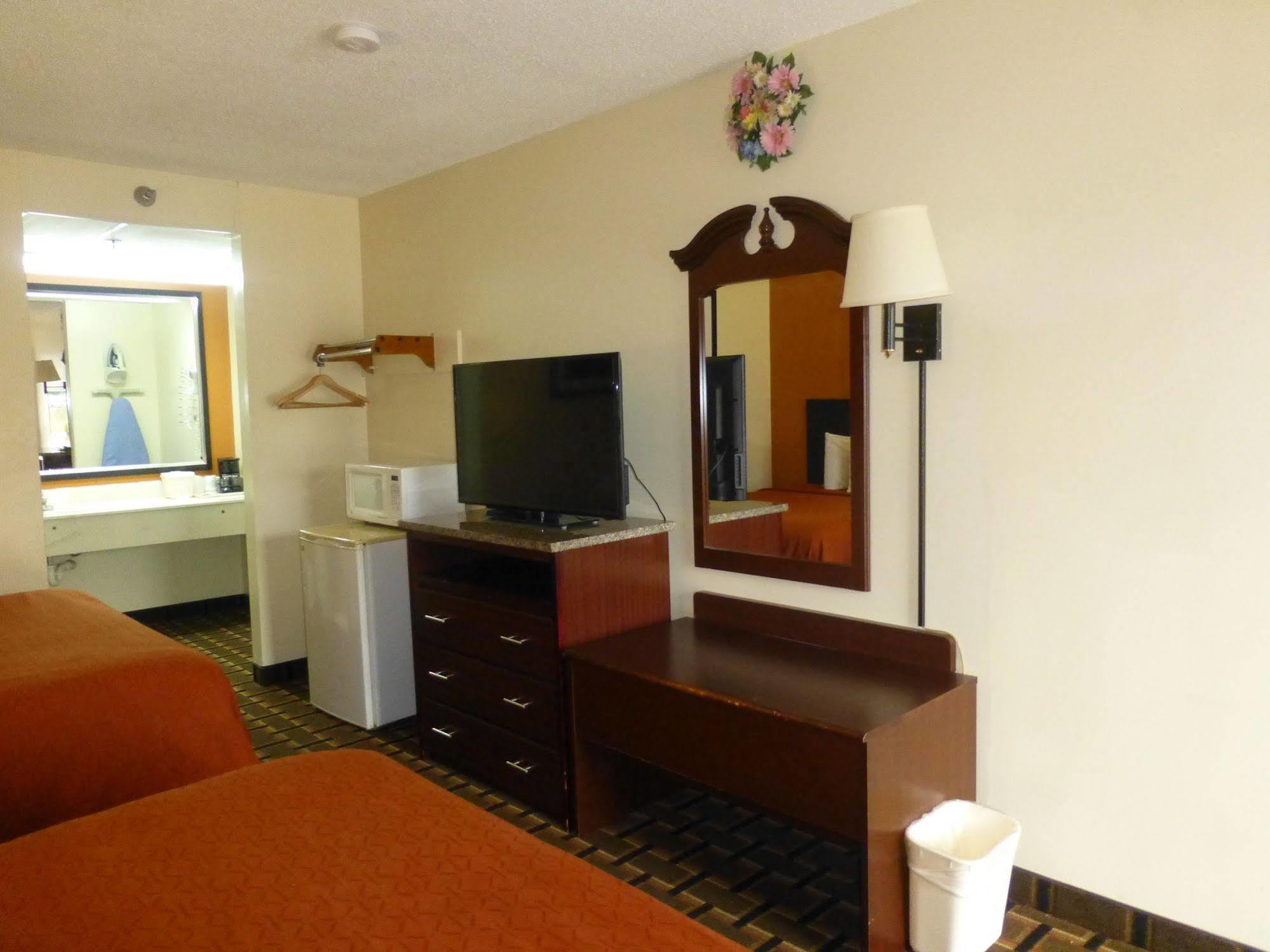 Coach Inn - Summerville Екстер'єр фото